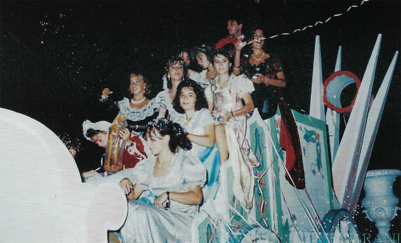 Carroza fiestas 1989