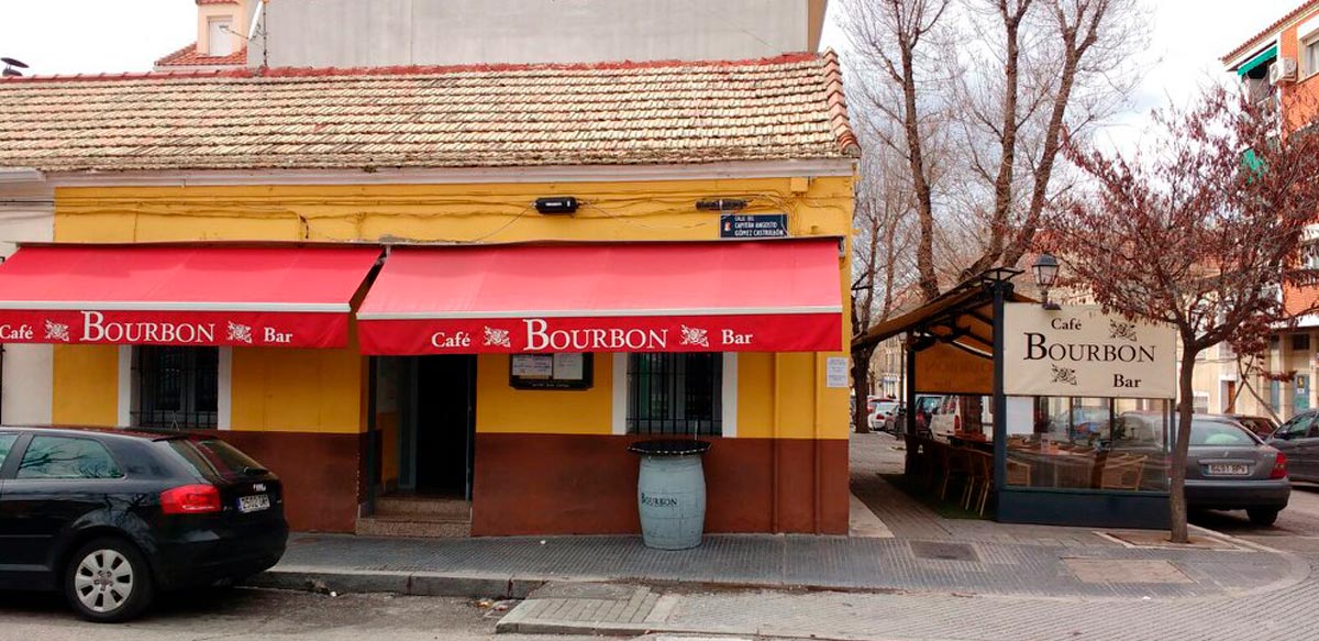 Pub Bourbon fachada